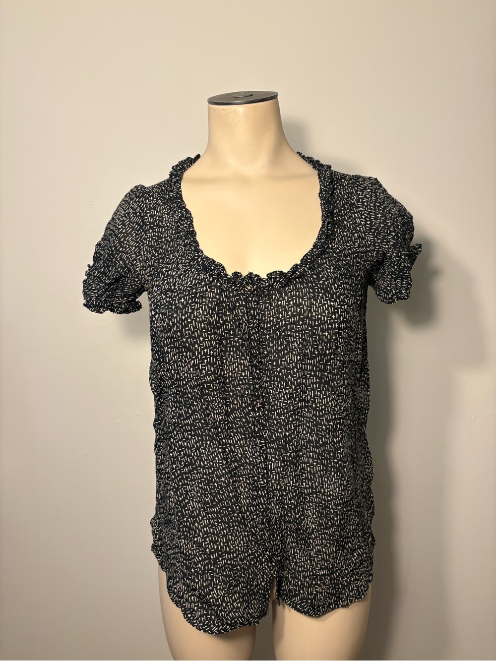 French Connection • Black and White Ruffle Scoop Neck Blouse